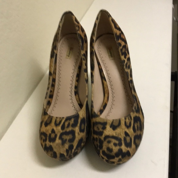 EUC Olsenboye Animal Print Platform Stilettos Sz 8 - Picture 2 of 4